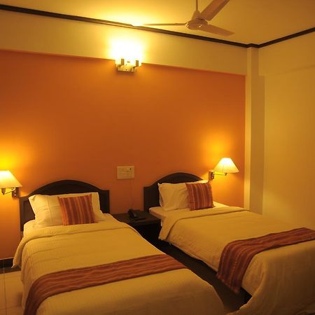 Sugam Hotel Pvt Ltd Coimbatore Exterior foto